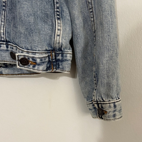 GAP Light Blue Denim Jacket - Picture 8 of 10